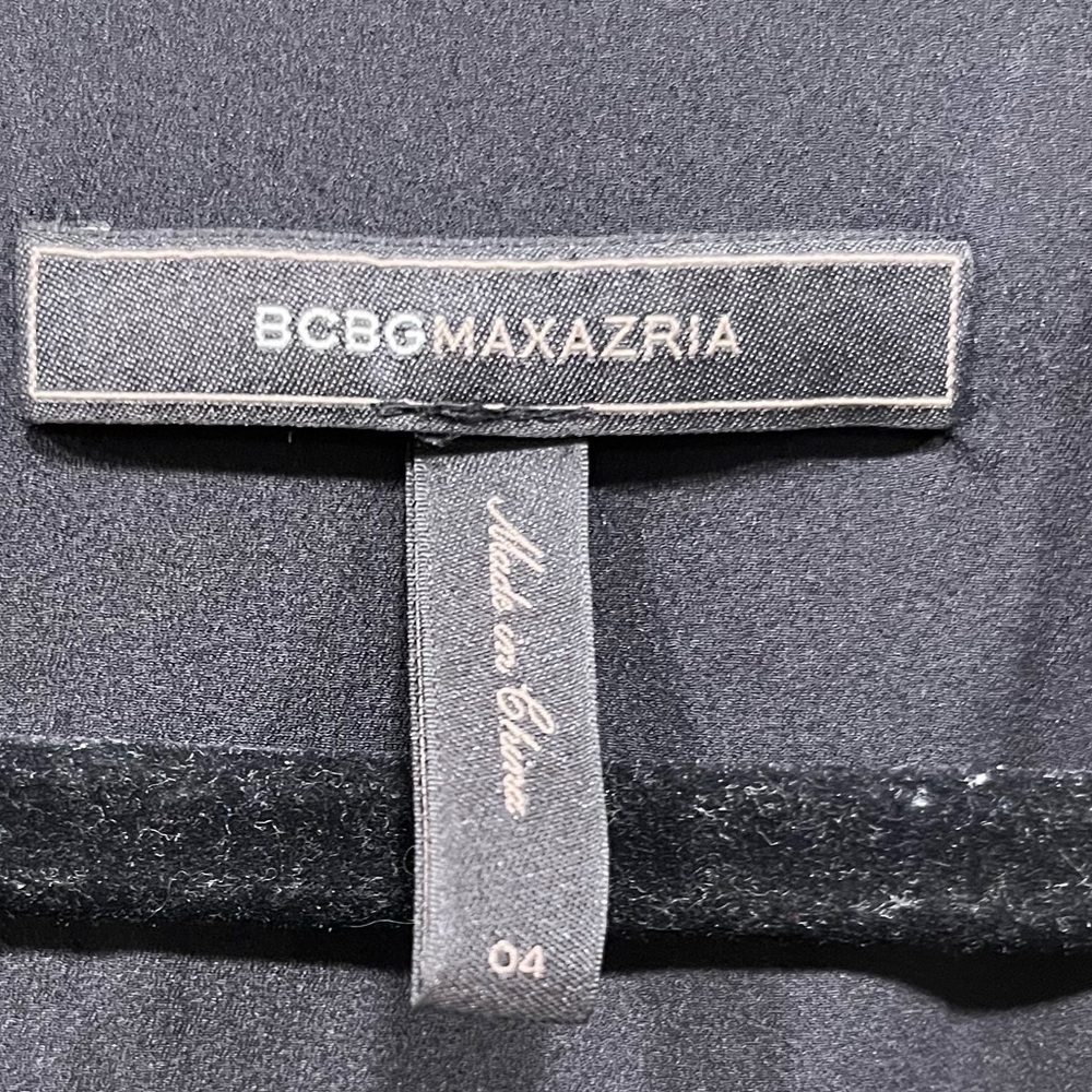 BCBGMaxAzria Black Cap-Sleeve V-Neck Sheath Dress - Picture 6 of 7